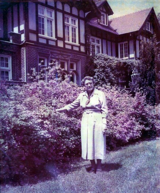 Harriett Gross in front of Mansion