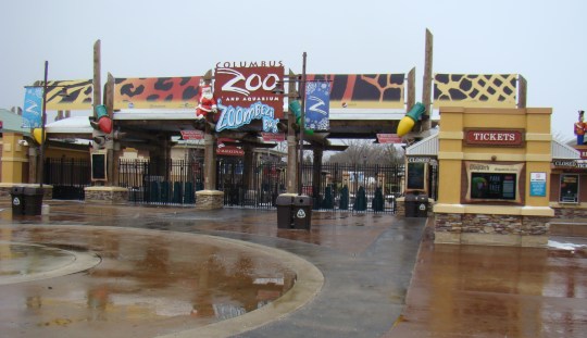 Zoo Entrance with just snow flurries upon arrival.