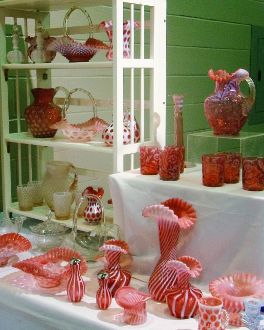 Sneaking in one of my favorites from the show - Cranberry Opalescent Coin Dot.