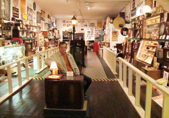 Larry shows how easily this premier radio operated from either side.