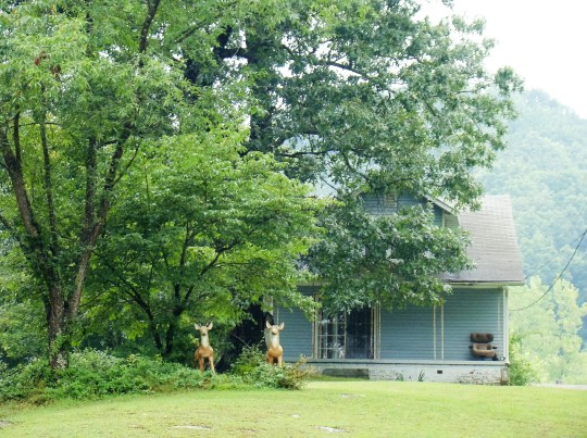 Roy Rogers home on Duck Creek near Portsmouth.