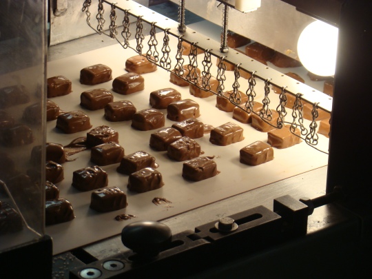 These delicate wires made the proper design on each piece of chocolate.