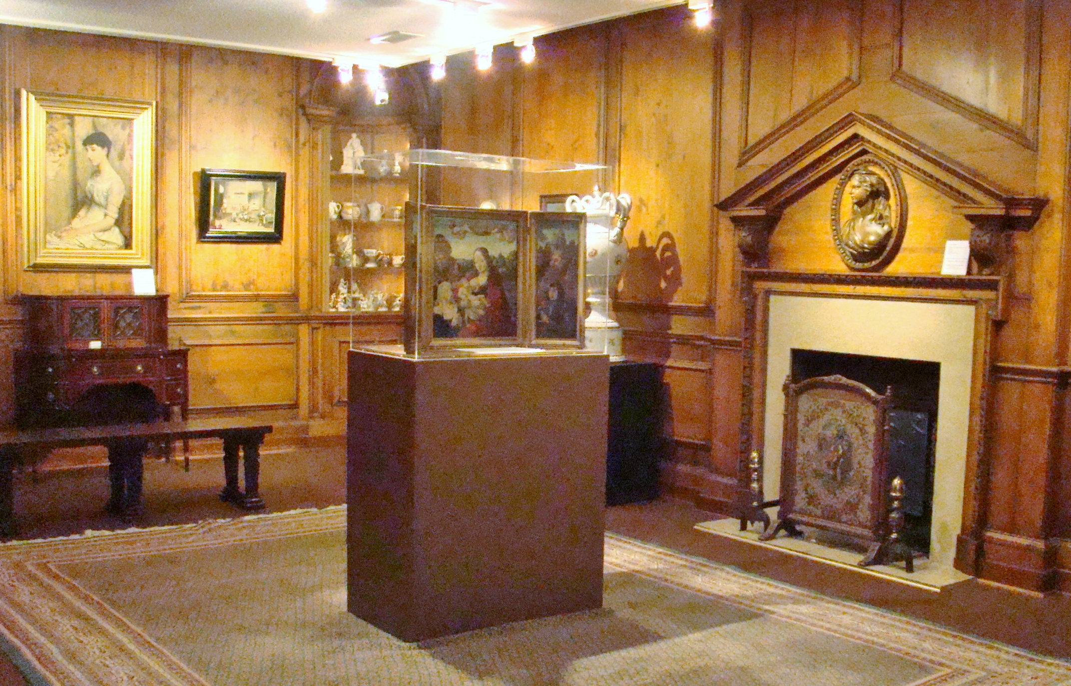 zma-england-wood-panel