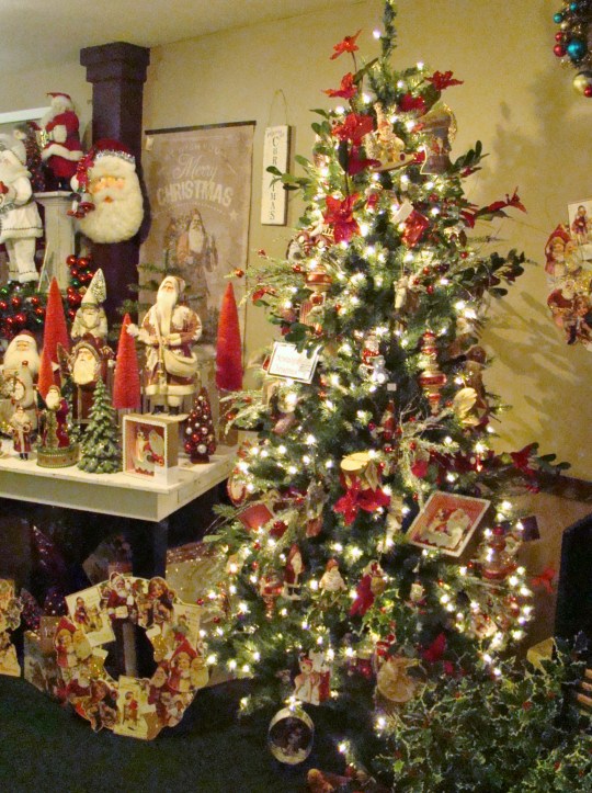 tis-old-fashioned-tree