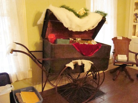 guernsey-county-mail-cart
