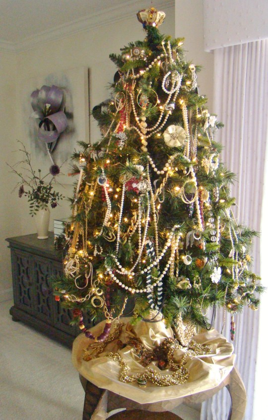 Bonnie Jewelry Tree