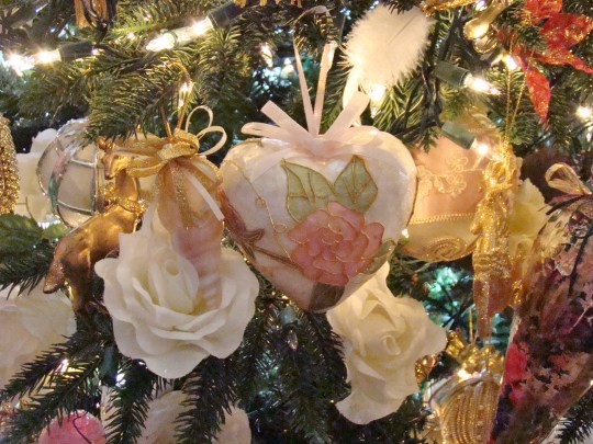 Bonnie Packed Branches