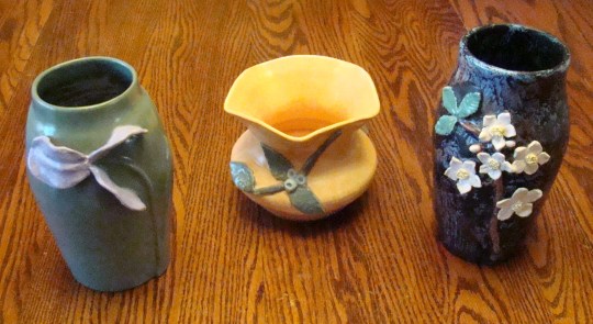 vases-with-applique