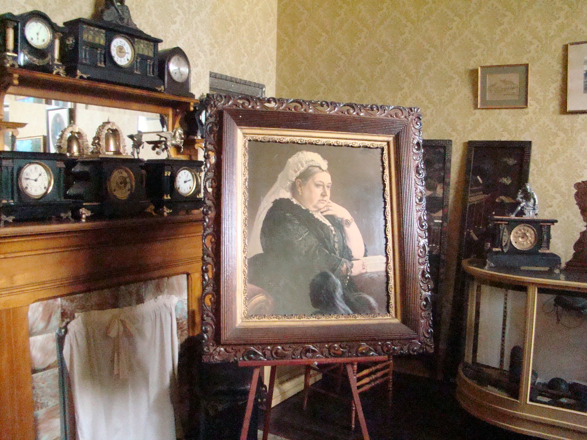 Barnesville Clock Room