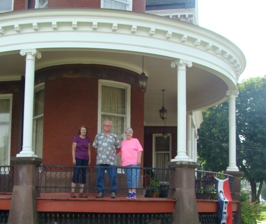 Barnesville Volunteers on Porch