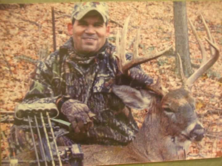 Michael Warren deerhunter