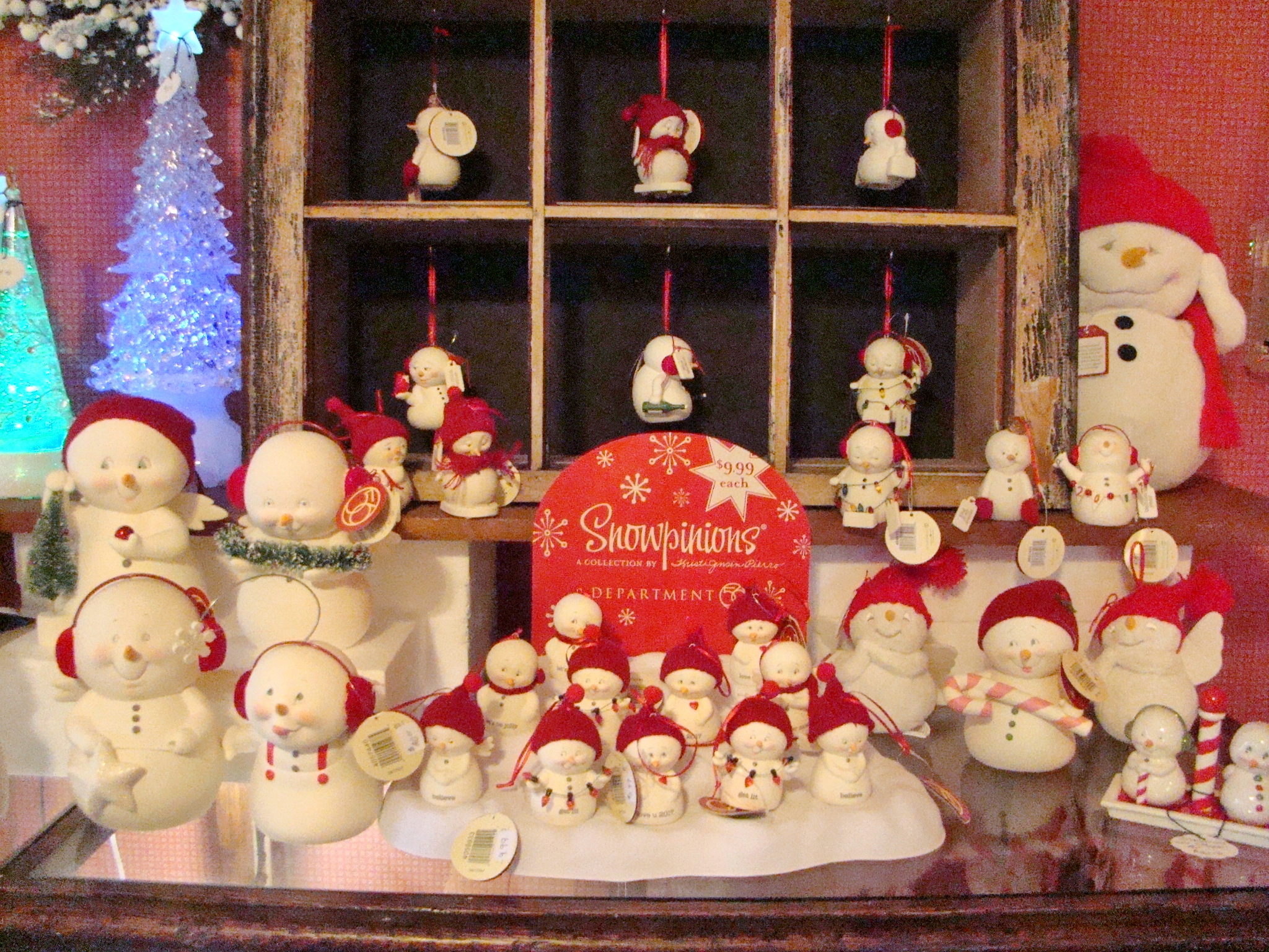 White Pillars - Snowpinions