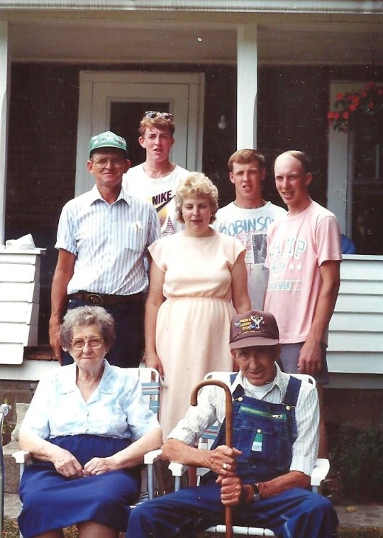 Jerry and family 001