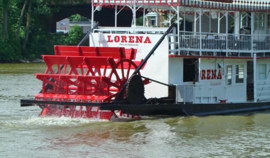 Lorena Paddlewheel