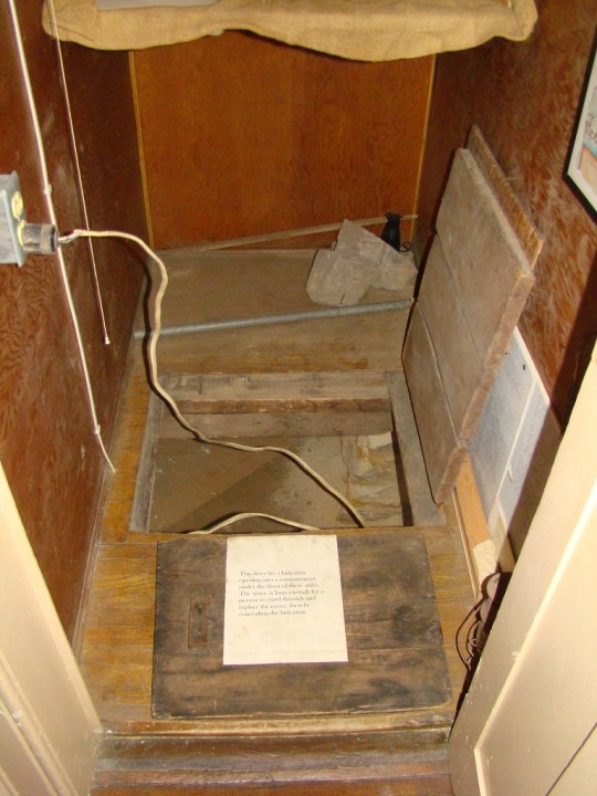 Stone closet hideaway