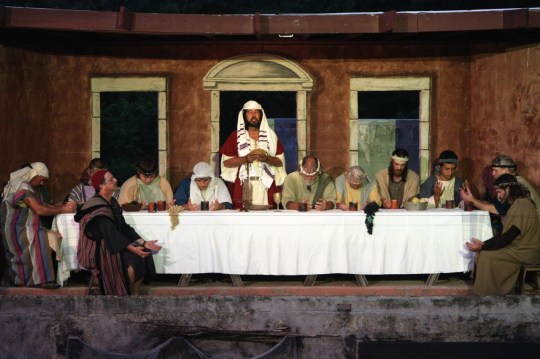 LV Last Supper lighted