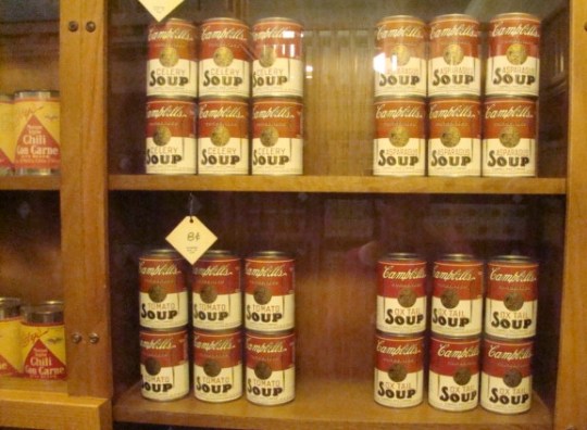 Piggly Wiggly Soup display