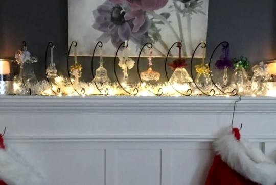 Cambridge Ornaments - Fireplace Mantle