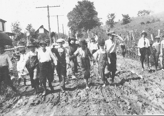 Children - Main Street looking east