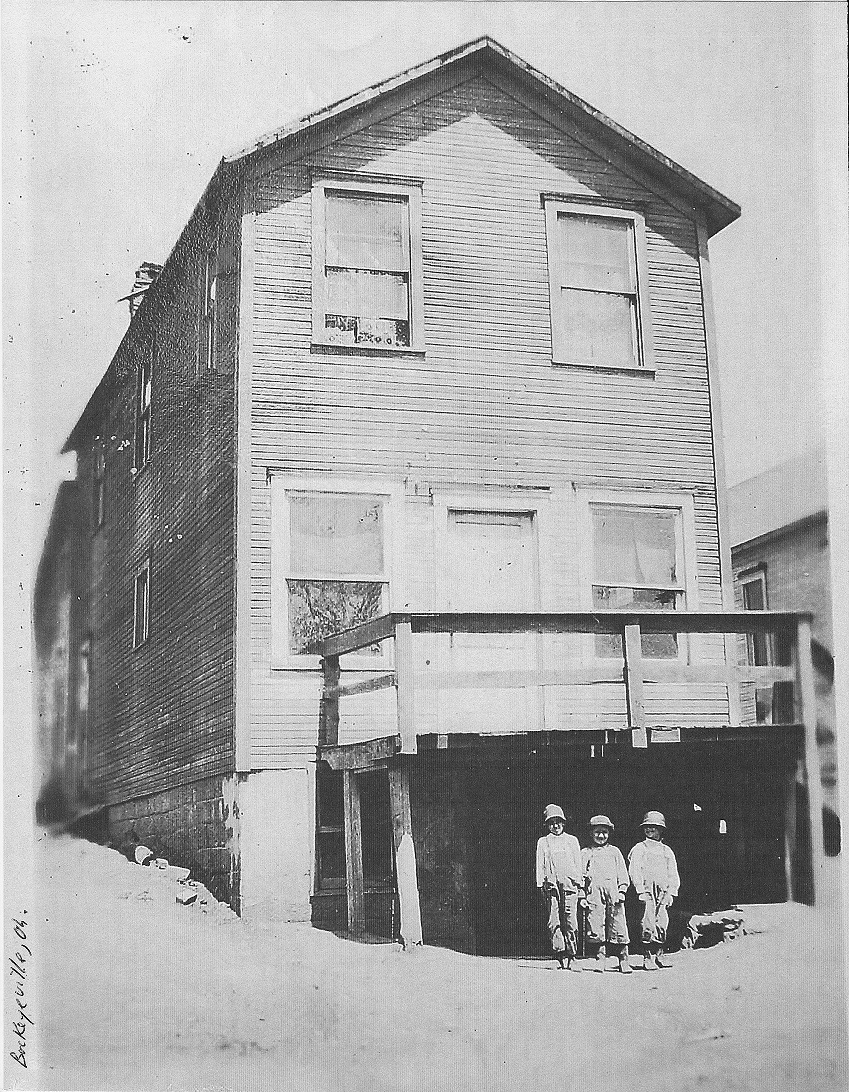 rear of store in Buckeyeville