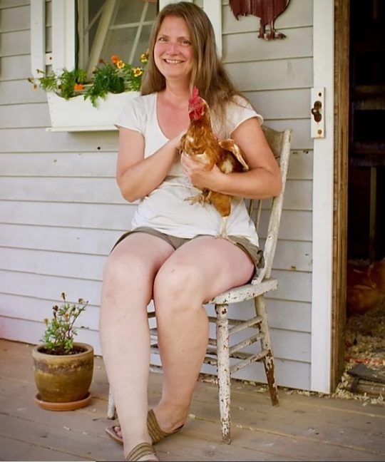 Lisa and chicken
